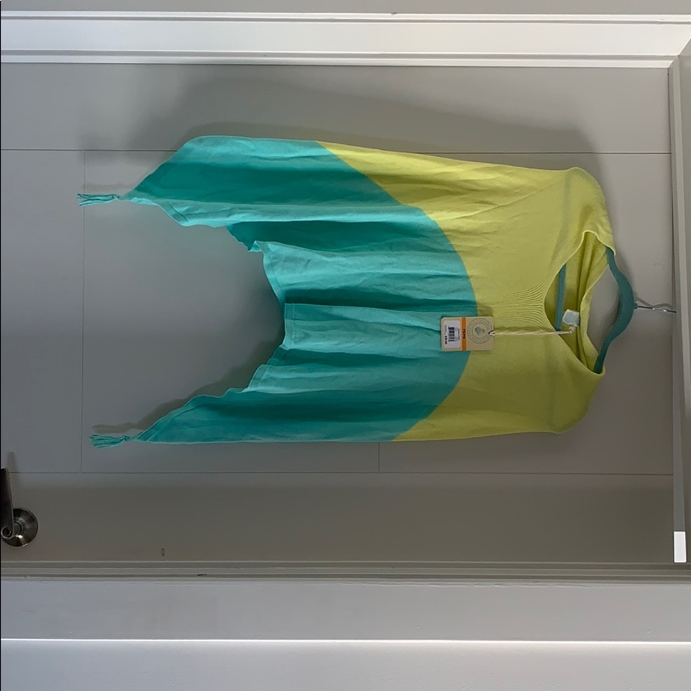 Bright spring wear cape